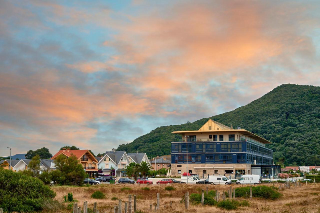 Hotel Juan De La Cosa Santoña Zewnętrze zdjęcie