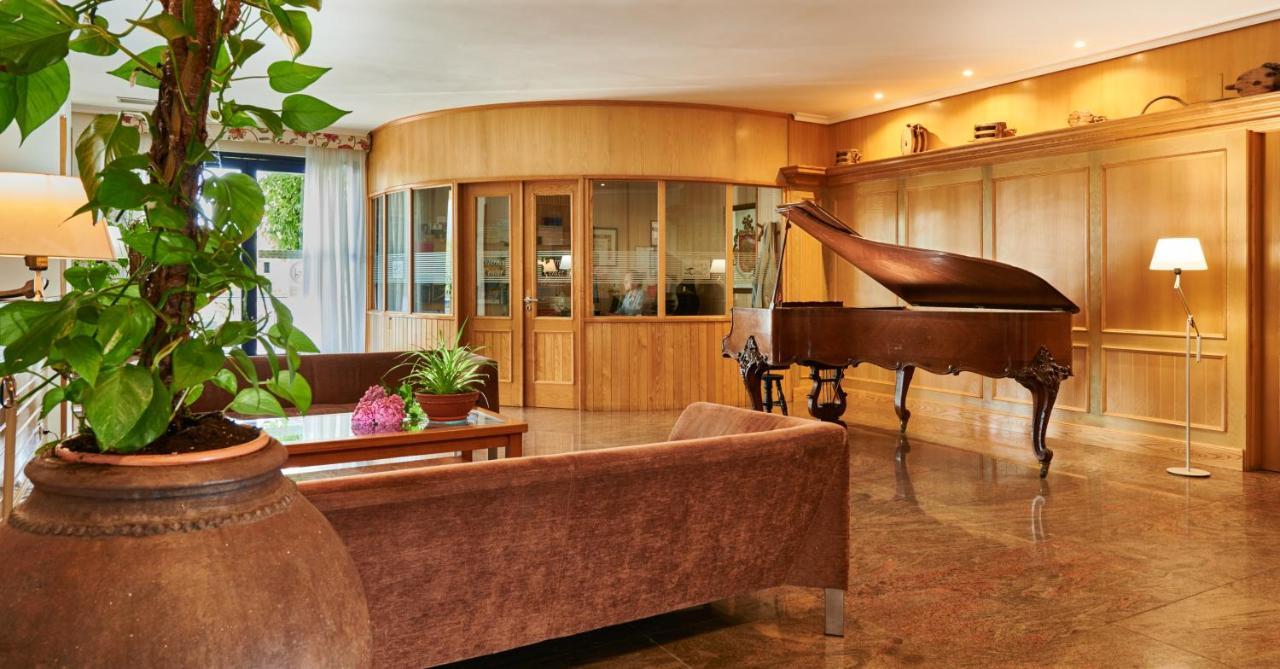 Hotel Juan De La Cosa Santoña Zewnętrze zdjęcie