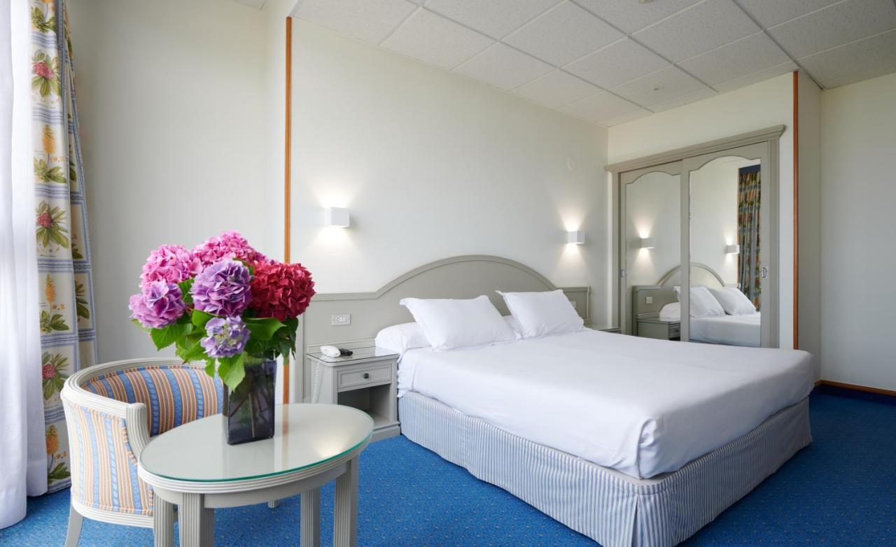 Hotel Juan De La Cosa Santoña Zewnętrze zdjęcie