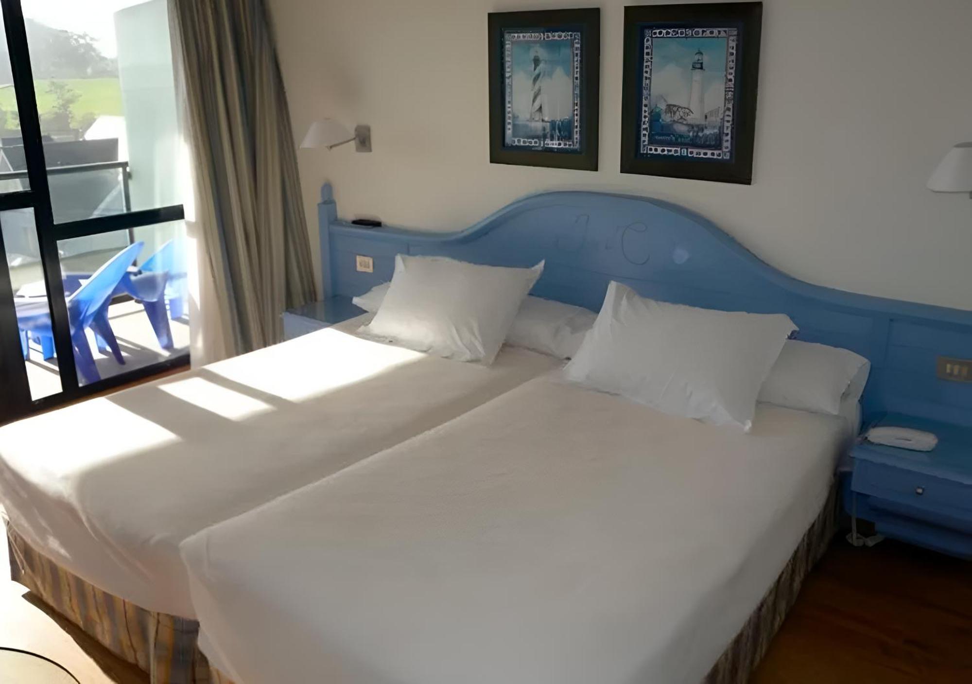 Hotel Juan De La Cosa Santoña Zewnętrze zdjęcie