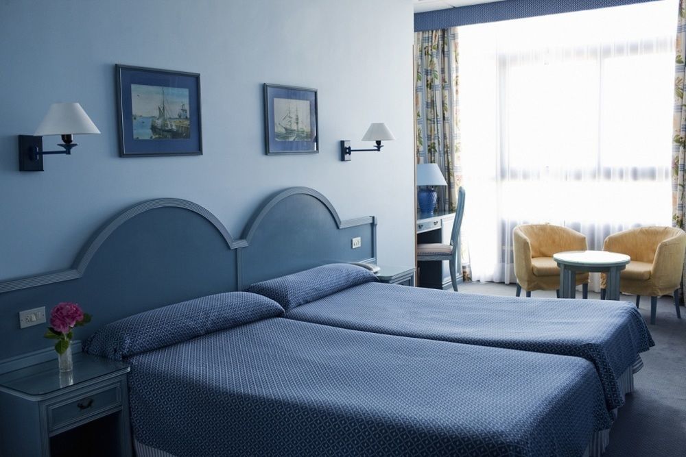 Hotel Juan De La Cosa Santoña Zewnętrze zdjęcie